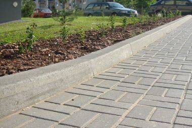 krawężniki drogowe